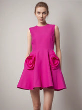 Robe d'été sans manches à fleurs décorées