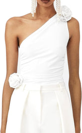 Asymmetrisches, schmales T-Shirt