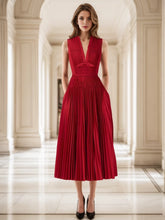 Robe élégante à nœud épissé pour col en V sans manches plissée