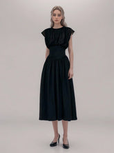 Schlankes Midikleid mit transparenten Rüschen für