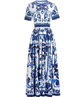 La robe à manches courtes Dahlia