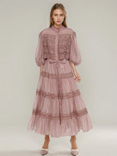Robe longue rétro brodée à manches longues et taille patchwork