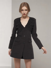 Blazer mit Falten, Rüschenkragen und gespleißtem