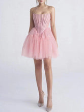 Ärmelloses, schulterfreies Minikleid Ira