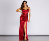 Ximena – Formelles, gerüschtes Satinkleid