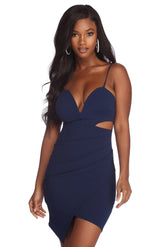 Robe asymétrique à coupe fraîche
