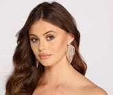 Luxuriöse, dreieckige Ohrringe mit Fransen