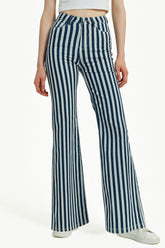 Gestreifte High-Rise-Schlagjeans in voller Größe