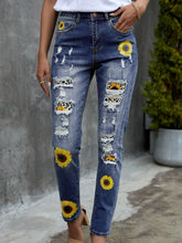 Jeans mit hoher Taille und Leoparden-Patchwork-Sonnenblumen-Print im Used-Look