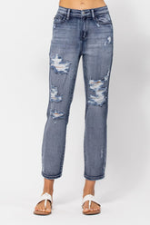 Destroyed-Boyfriendjeans mit mittelhohem Bund