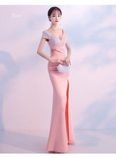 Isabella – Formelles Kleid mit hohem Schlitz