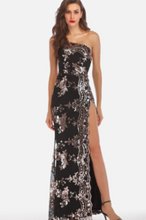 Maxikleid mit glänzenden Pailletten und tiefem Schlitz