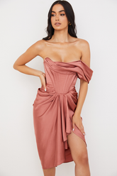Mittellanges One-Shoulder-Satinkleid