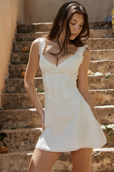 Mini-robe plissée blanche