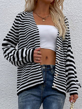 Cardigan boutonné à manches lanternes et rayures