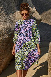 Robe fleurie à manches trois-quarts