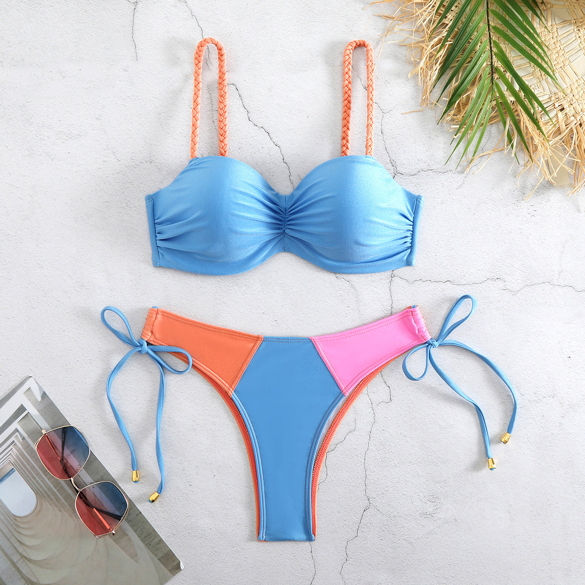 Maillot de bain à coutures de couleur unie avec bretelles fendues et sac rigide pour bikini