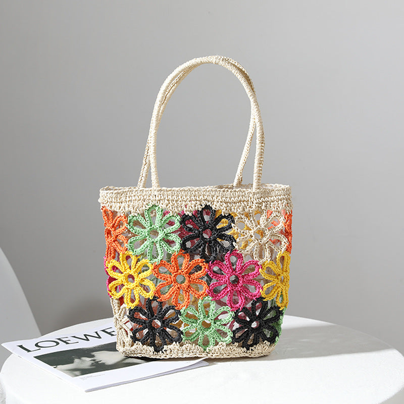 Sac de paille frais découpé à la main avec motif floral, sac de plage portable pour vacances en bord de mer 