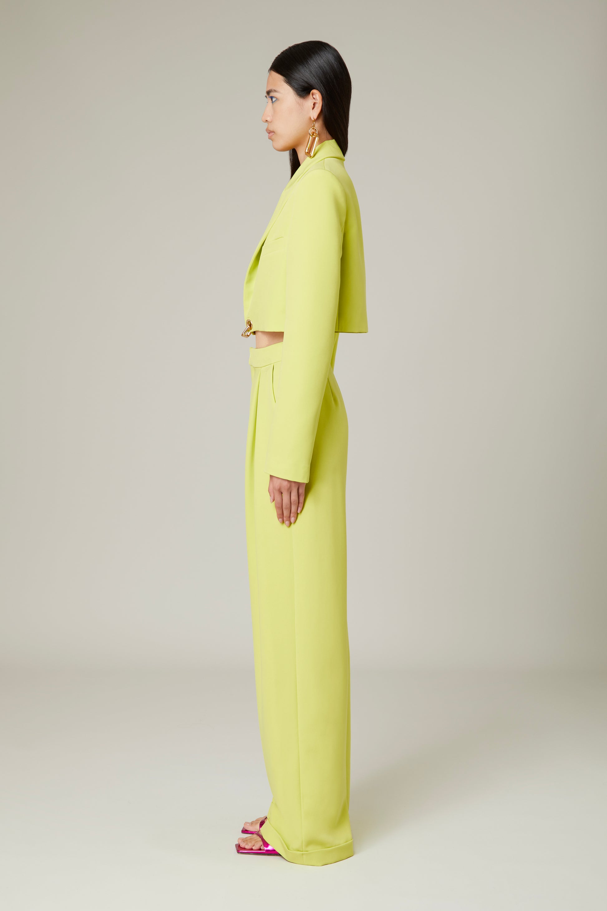 Solid Color Two-Piece V-neck Long-Sleeved Short Suit Jacket + High-Waisted Wide-Leg Pants Casual Suit