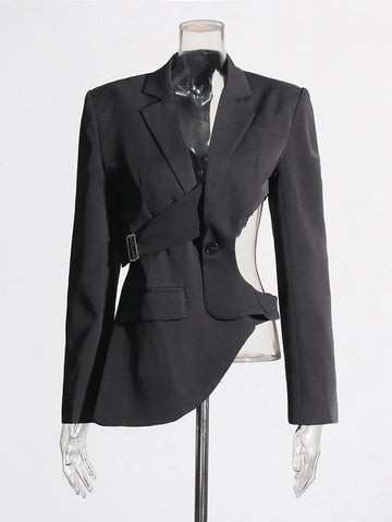 Schicker, asymmetrischer Blazer mit Aussparungen