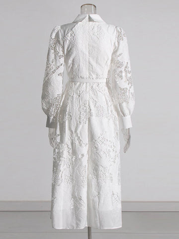 Robe longue ajourée en dentelle brodée à manches longues