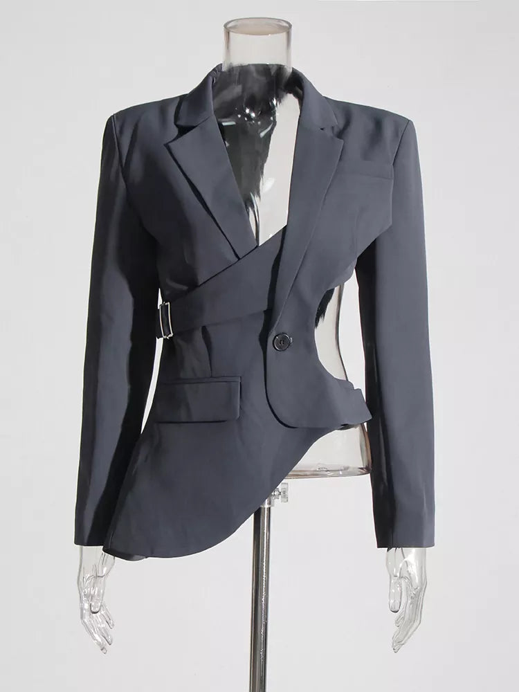 Schicker, asymmetrischer Blazer mit Aussparungen