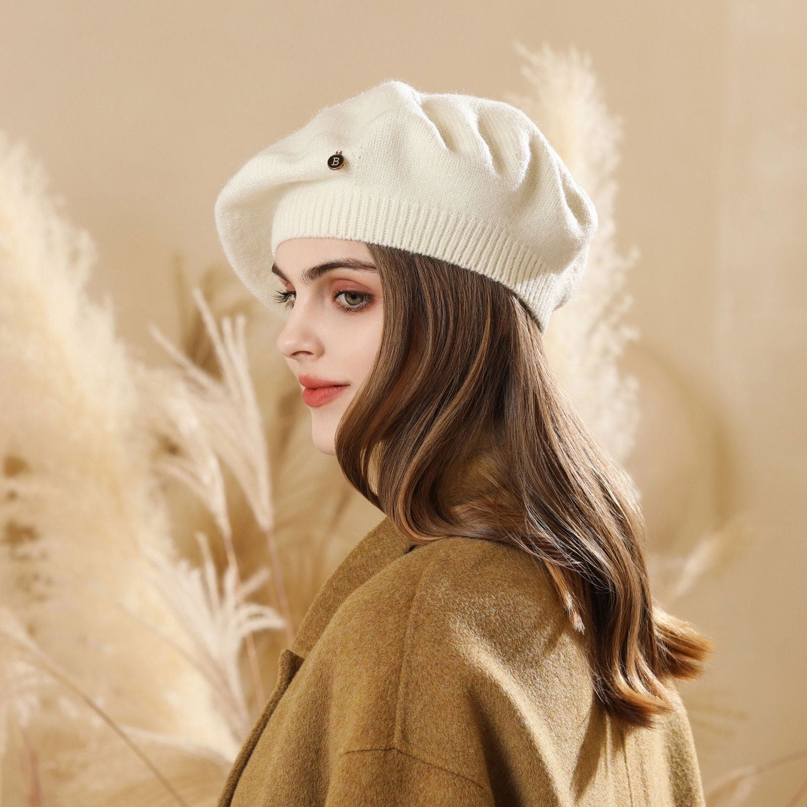 Béret tricoté coréen artistique rétro grande circonférence de la tête montrer le visage petit peintre nuage chapeau 