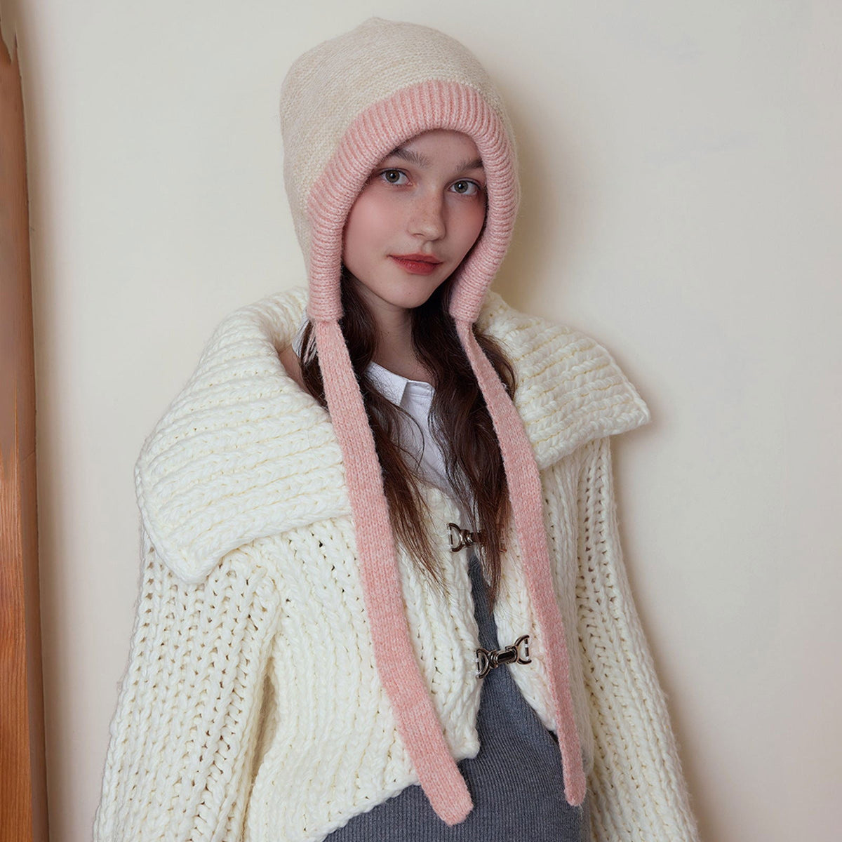 Bonnet en laine avec cache-oreilles et sens de l'atmosphère coréenne, bonnet en tricot gluant doux et chaud avec cordon de serrage 