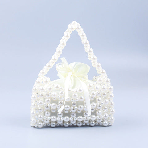 Sac à main tendance en acrylique tissé à la main galvanisé argenté pour la rue, décontracté et assorti avec des perles 