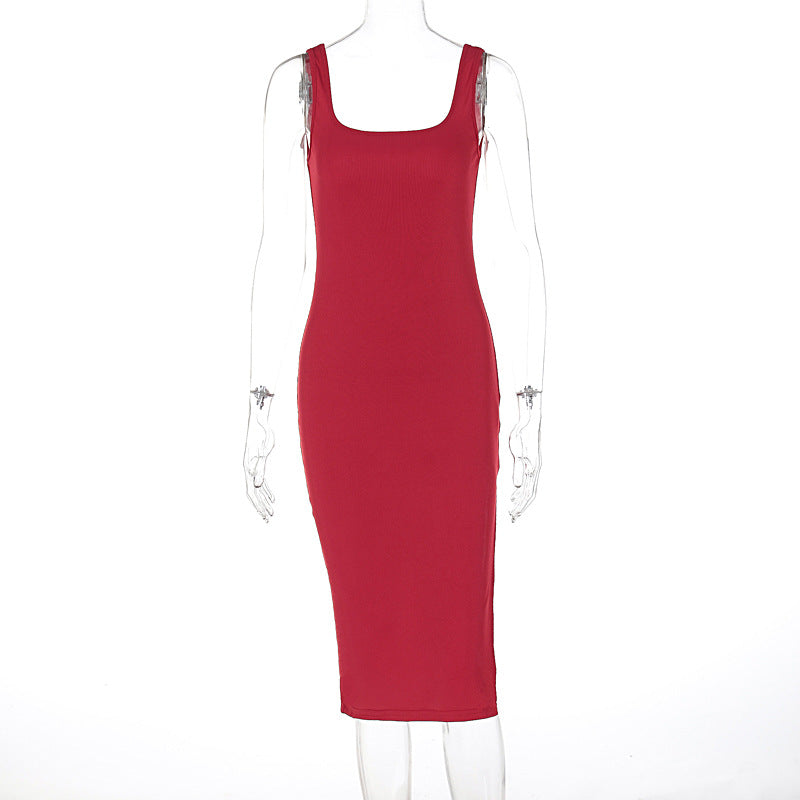Robe camisole à col carré fendue et coupe slim de couleur unie