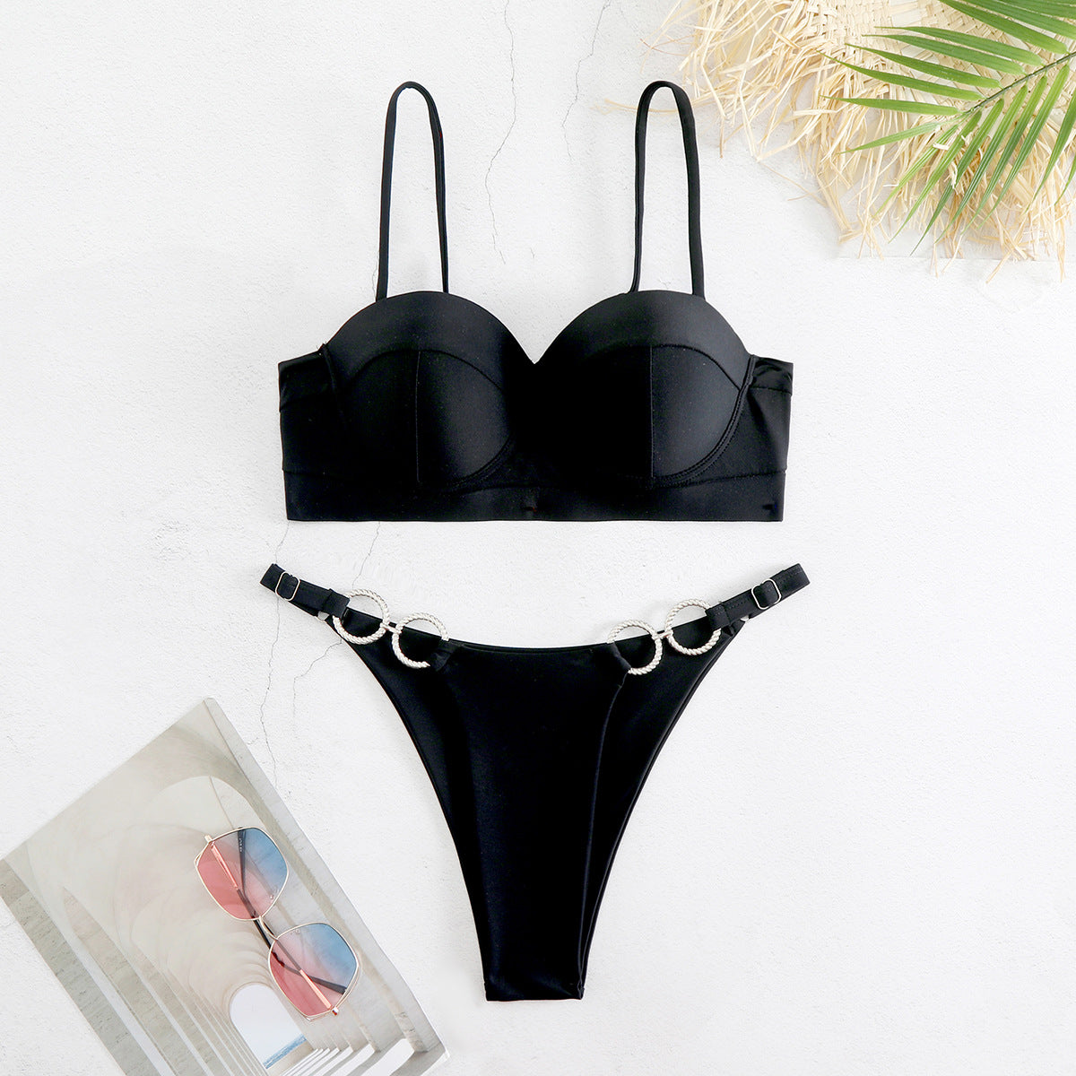 Maillot de bain bikini taille basse à bretelles noires pures pour femmes