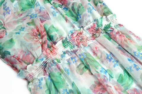Das gerüschte, langärmlige Kleid „Meadow“