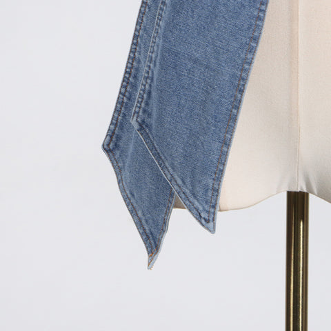 Kurzes Denim-Top mit Schleifendetail