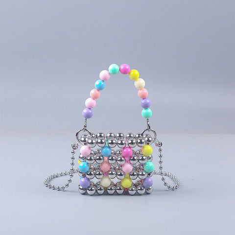 Sac messager carré portable en perles colorées, tendance, unique, creux, petit, fait à la main, avec chaîne perlée 