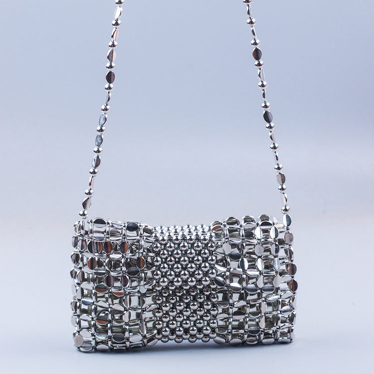 Sac à bandoulière tissé à la main en perles avec chaîne en argent pour téléphone portable et pièces de monnaie 