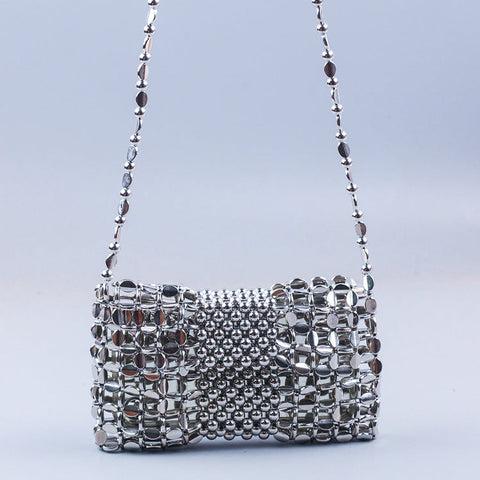 Sac à bandoulière tissé à la main en perles avec chaîne en argent pour téléphone portable et pièces de monnaie 