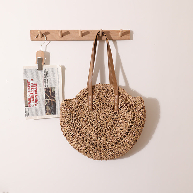 Sac de paille rond à une épaule, sac de plage décontracté en paille ajouré et découpé pour bord de mer 