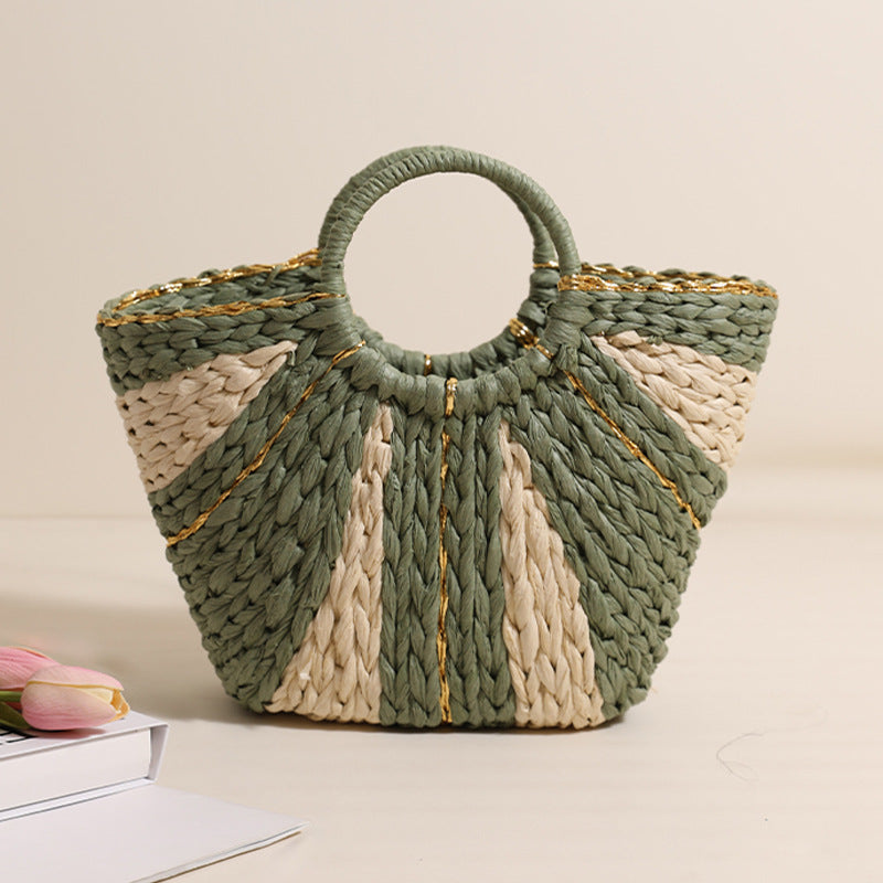 Sac tissé en paille portable en fil de soie doré Sac fourre-tout de grande capacité Sac de panier à légumes Sac de plage de vacances Sac tissé à la main 