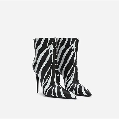 Les bottines à talons hauts Zebra