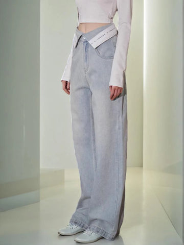 Jean droit à taille haute et revers