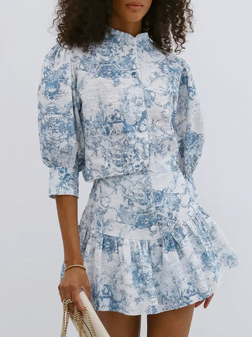 A Small Stand-Up Collar Printed Short Skirt Set