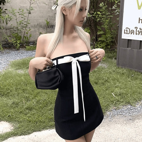 Bow Figure-Hugging Dress