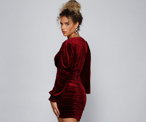 Robe courte moulante en velours froncé Mariah