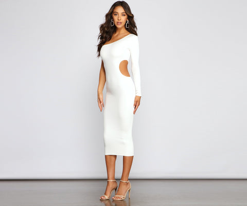 Robe midi asymétrique chic et intemporelle