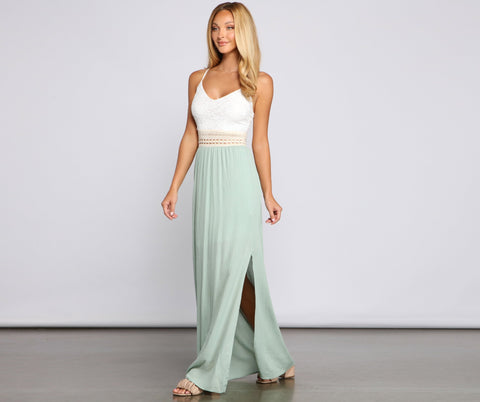 Effortlessly Stunning Crochet Waist Maxi Dress