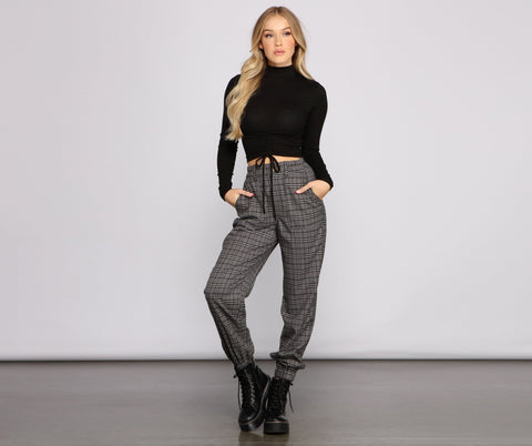 Such A Trendy Vibe – Geripptes Crop-Top aus Strick