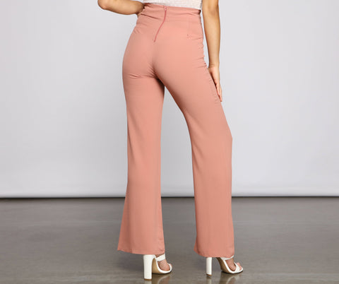 Pantalon évasé à taille nouée tendance