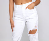 High-Rise Destructed And Frayed Mom Jeans