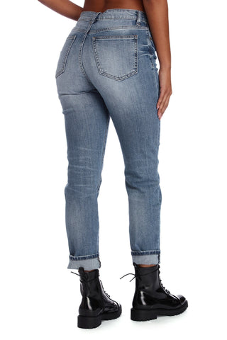 Mom-Jeans mit superhohem Bund