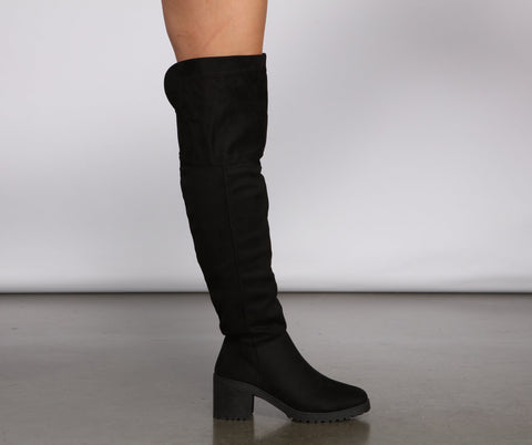 Overknee-Stiefel aus Wildlederimitat mit Profilsohle